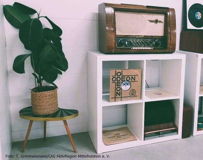 50er Jahre Radio als Ausstellungsstück im Schallplattenmuseum Nortorf